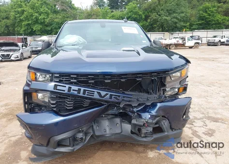 2020 Chevrolet Silverado 1500 2Wd Short Bed Custom z USA, uszkodzony, nr VIN 3GCPWBEH8LG135217